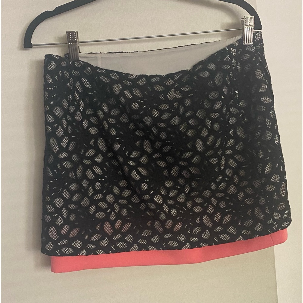 Diane von Furstenberg - black and pink lace skirt Size 8
